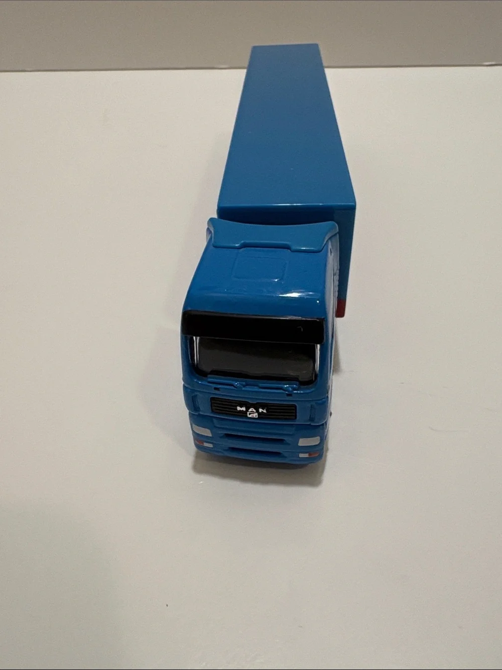 Schuco toy truck and trailer. 1:87 scale. With original packaging.